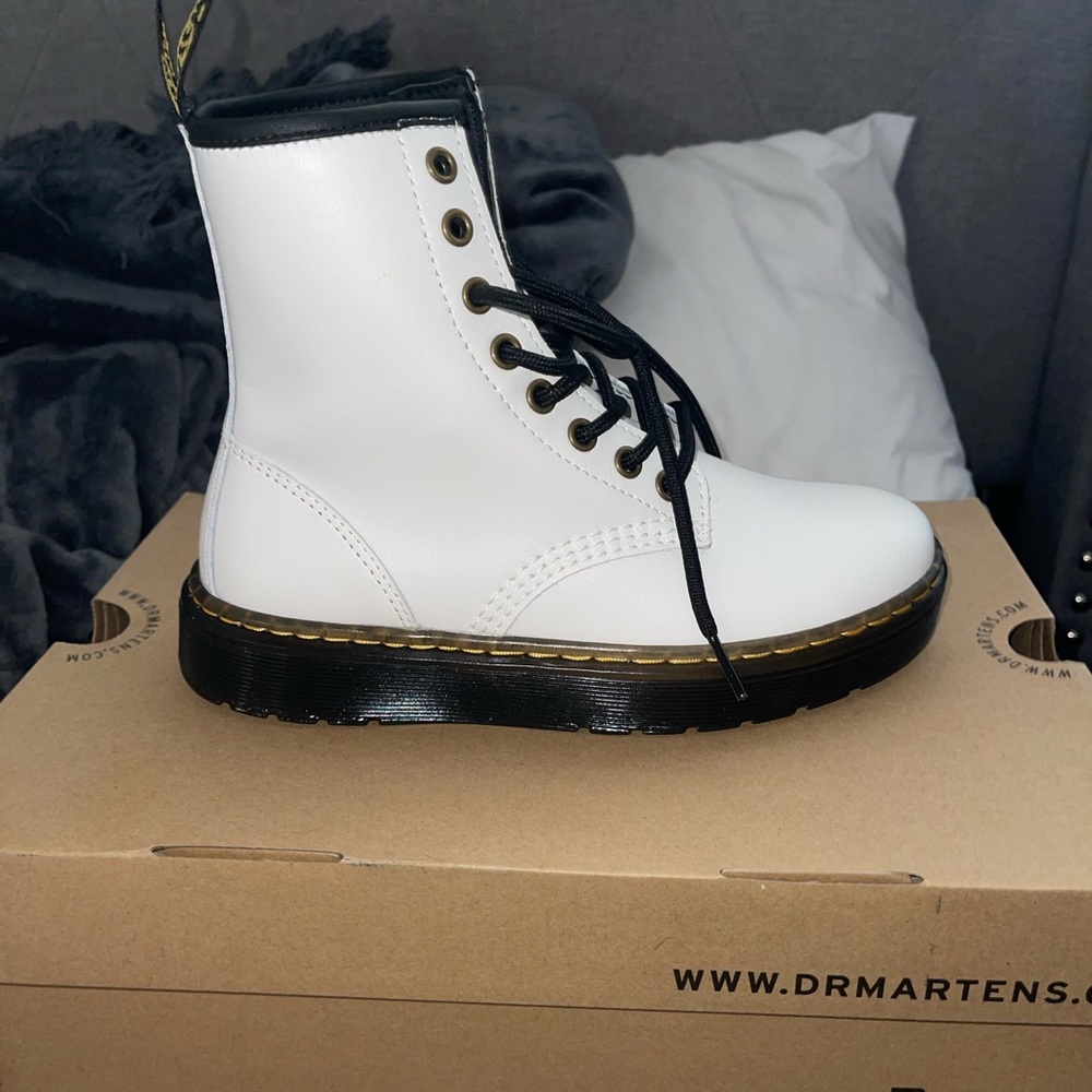 New white doc martins size 4 youth never worn